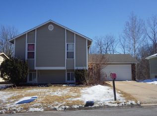 15 Country Creek Dr, Saint Peters, MO