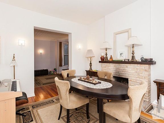 4th image of 1635 N Ashland Ave APT 2F
