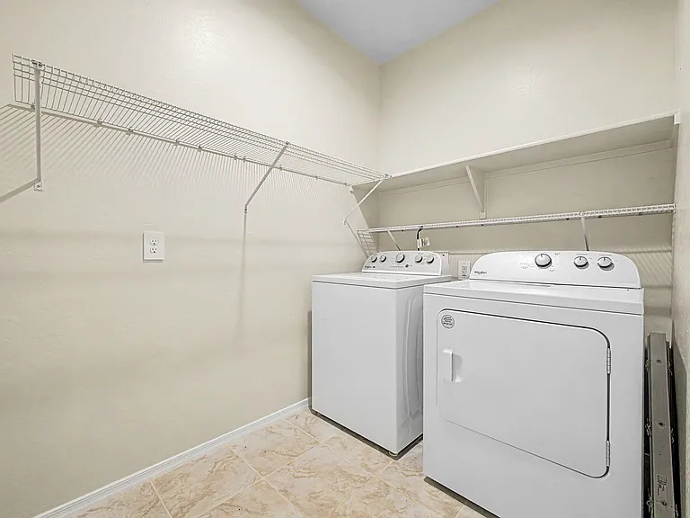1302 W Raymond Ave — Photo 21