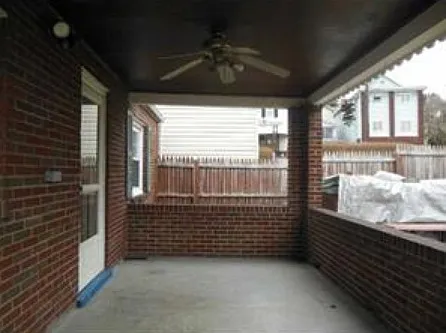 825 Highland Ave photo 1