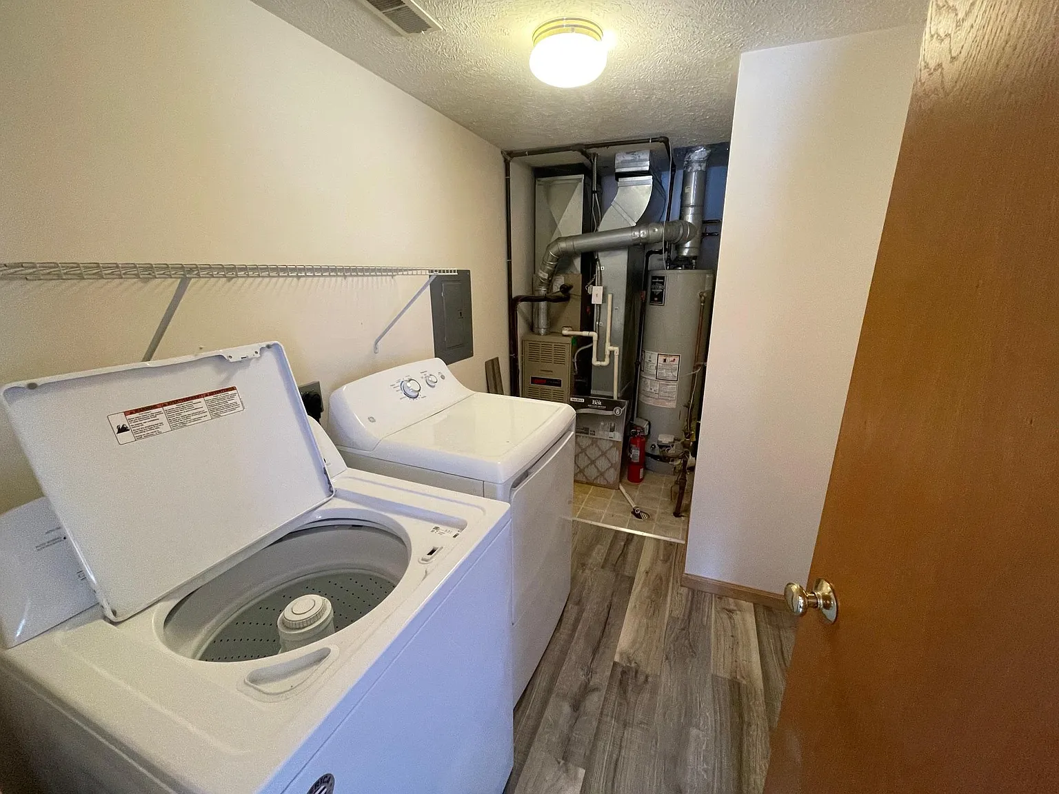 2 bed, 1.5 bath, 1116 sqft, $1,800 — Photo 4
