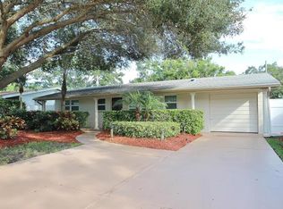 11401 81st Pl, Seminole, FL 33772