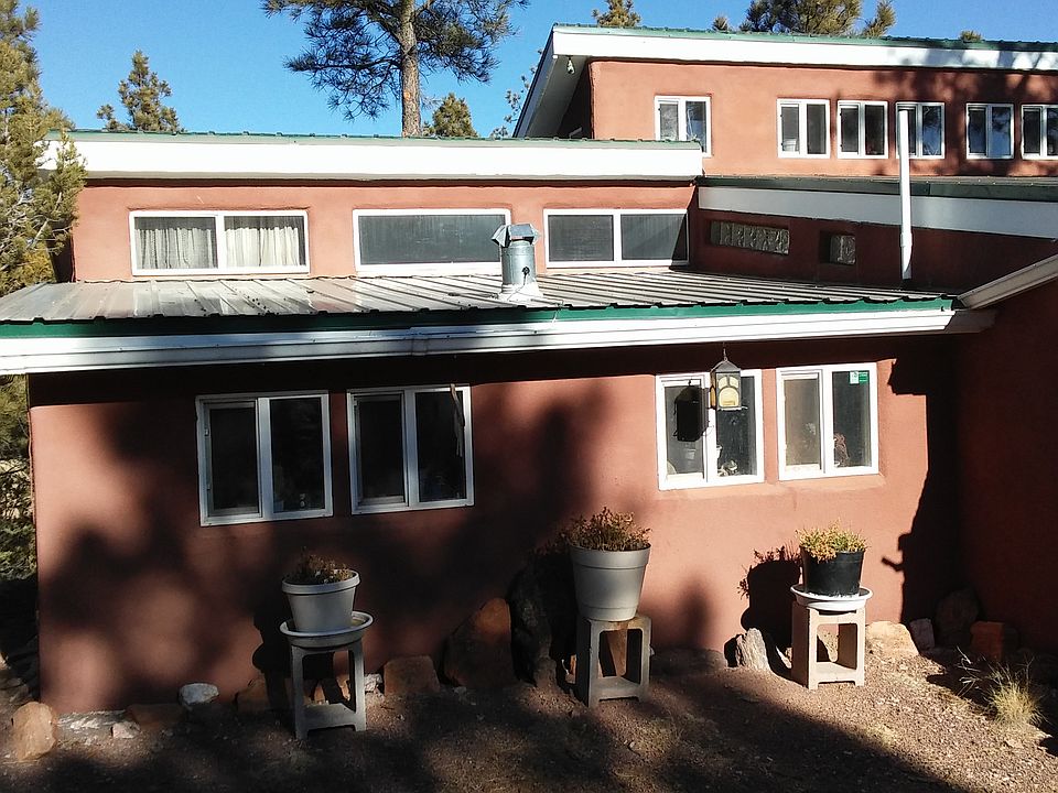 1st image of 14 El Saguan Ct