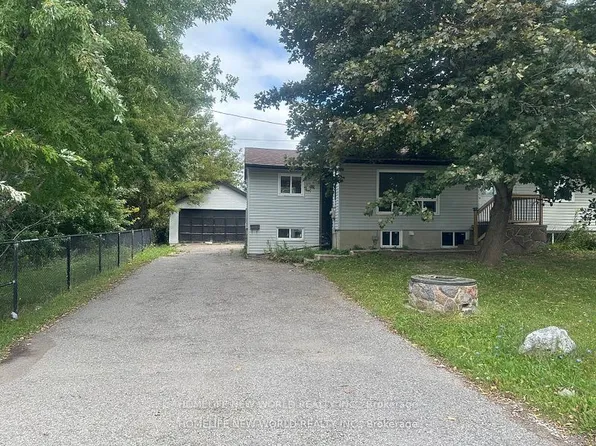 15395 Bayview Ave, Aurora, ON L4G 0K9