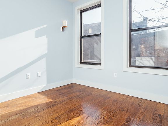 4th image of 137 Manhattan Ave APT 2A
