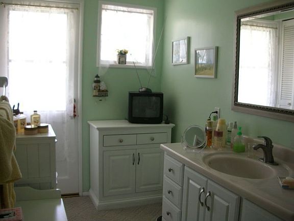 Bath showing pool access door