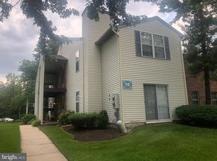 77 Center Ln, Mount Laurel, NJ 08054