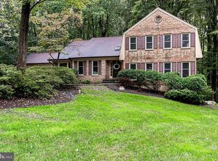 6035 Makely Dr, Fairfax Station, VA 22039