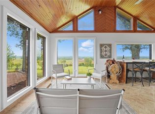 21975 Mount Bethel Rd, Weston, MO 64098