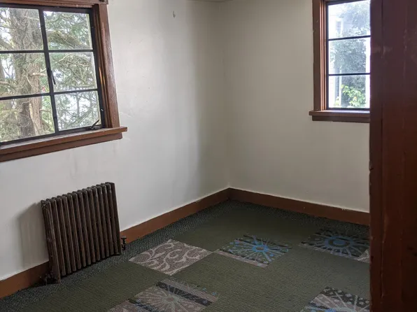 1 College Aly #1, Ligonier, PA 15658