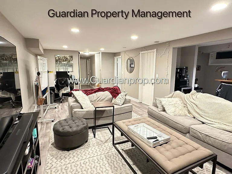 3050 Glenden Ter — Photo 20