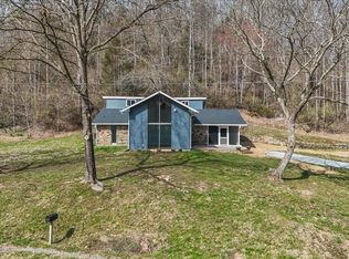 3271 Lunsford Mill Rd, Hiltons, VA 24258