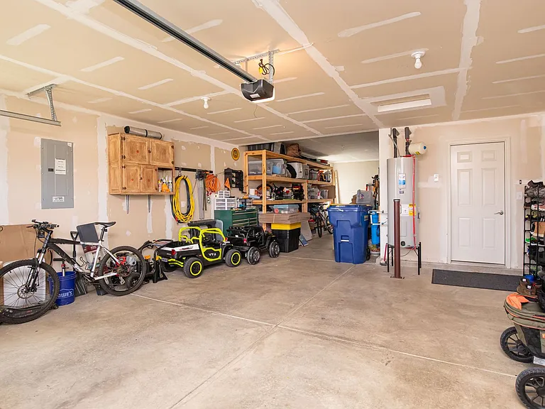 6787 Oakcrest Dr — Photo 50