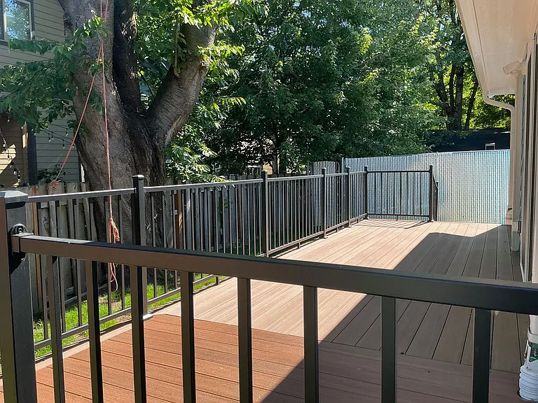 2557 N Arlington Pl #B — Photo 10