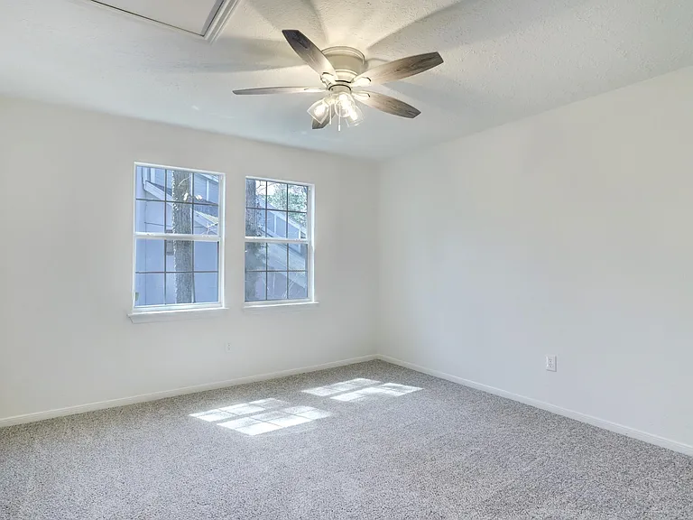 138 S Timber Top Dr — Photo 37