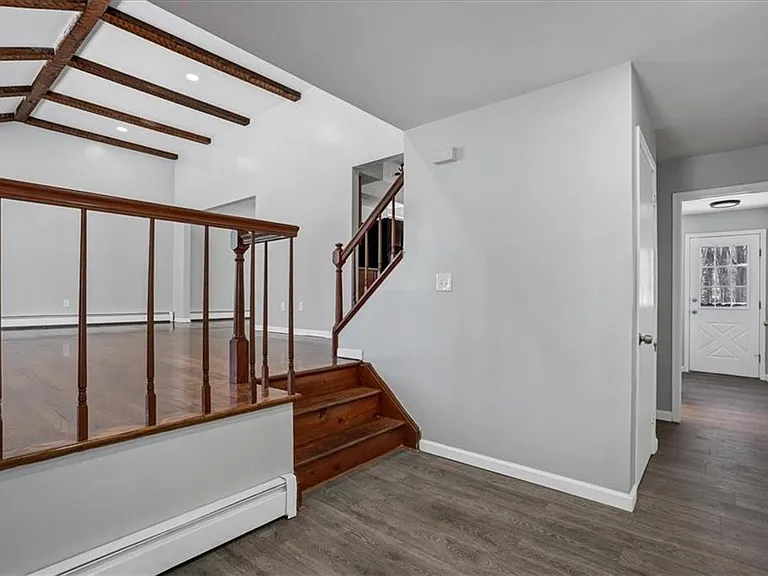 36 Ironworks Rd — Photo 6