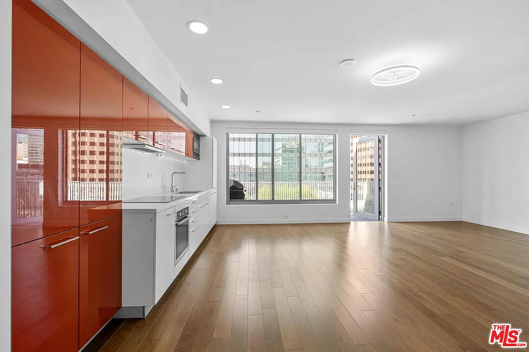 1 bed, 1.0 bath, 930 sqft, $2,950 — Photo 4