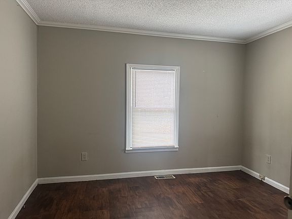 4th image of 1422 Ware Ave