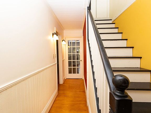 3rd image of 3259 Ozark Cir
