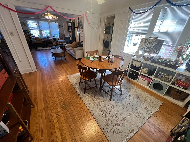 Newport Manor — Photo 89