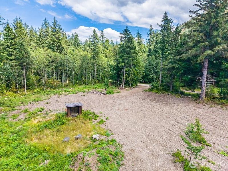 3rd image of 9521 Red Mountain Lane