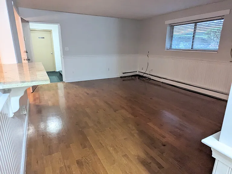 50 Colonial Dr #2 — Photo 4