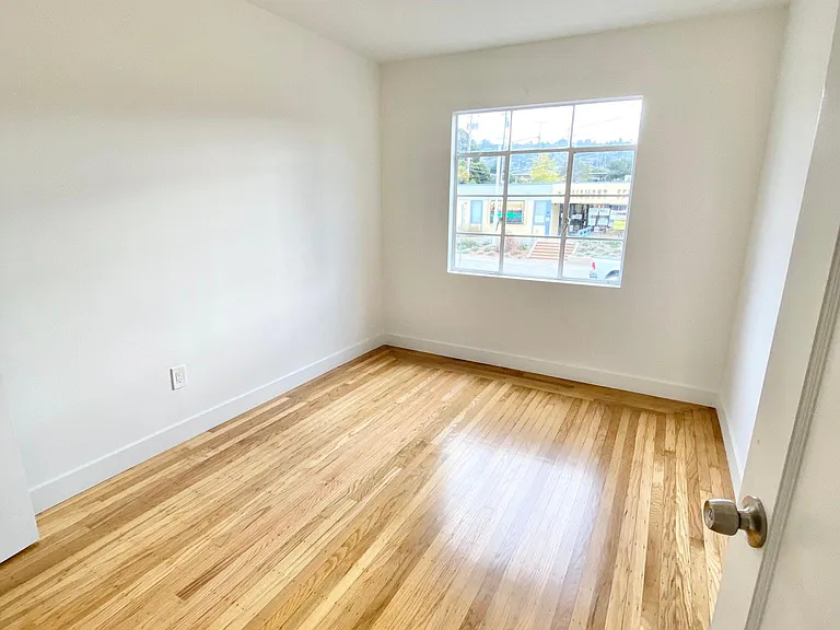 743 Kearney St — Photo 4
