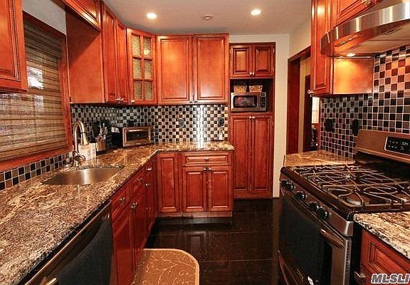3rd image of 513 Foch Blvd #1