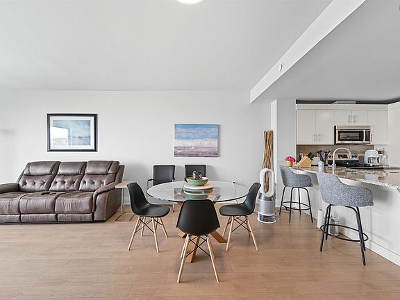 5th image of 15 Kings Wharf Pl #501