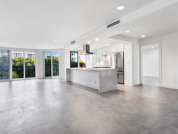 4th image of 2778 S Ocean Boulevard #203s
