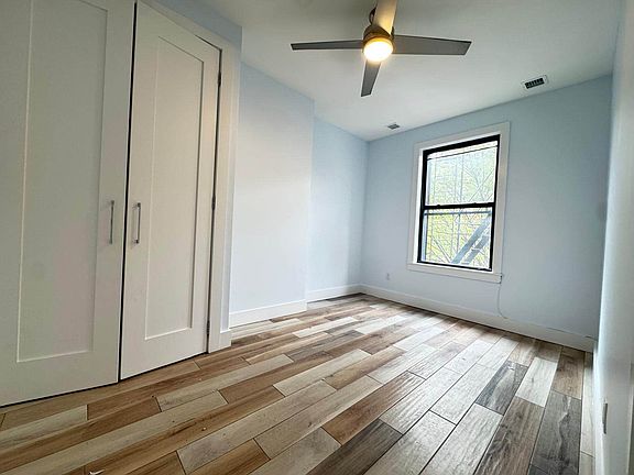 4th image of 247 Wilson Ave #1C