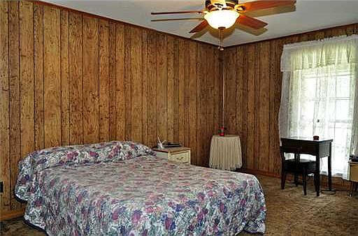 5th image of 7702 Millwood Dr