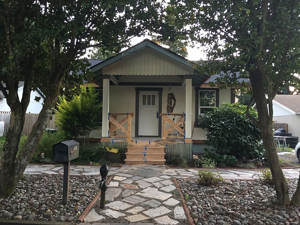 Front of house from street