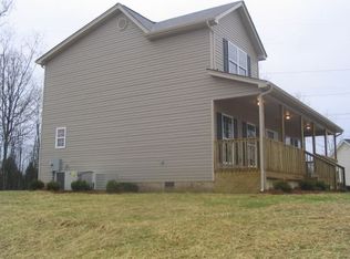 7697 Passport Dr, Ooltewah, TN 37363