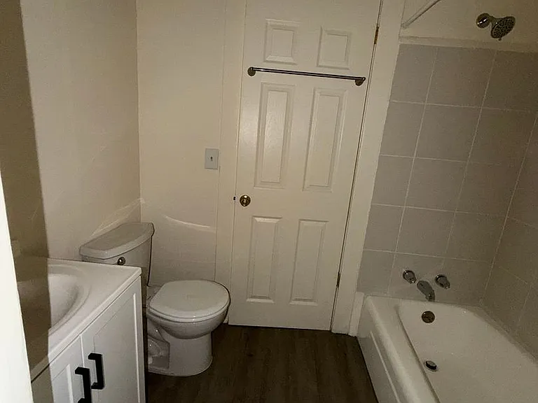 1206 E McKinley St — Photo 1