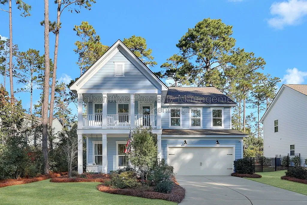 4 bed, 2.5 bath, 3158 sqft, $3,250 — Photo 1