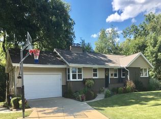 51 Lynnwood Ct, Morton, IL 61550