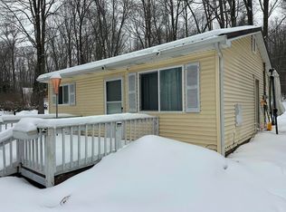 3460 N Harrison Ave, Harrison, MI 48625