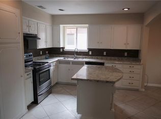1018 Joslin St, Irving, TX 75060