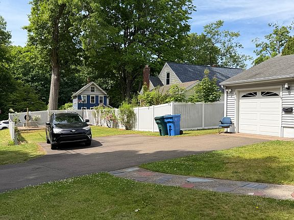 5th image of 12 Bliss Avenue