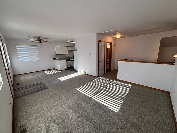 4th image of 2142 28th Ave #B