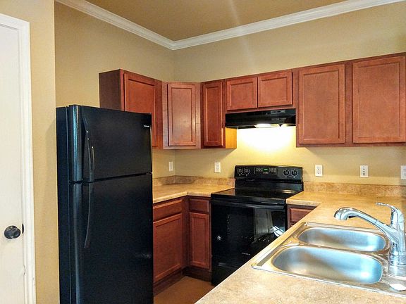 5th image of 5026 Summit Wood APT 4