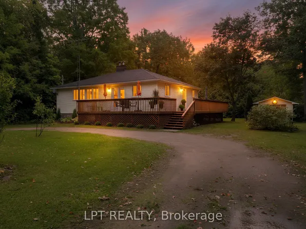 34 Staglir Dr, Tiny, ON L9M 0H2