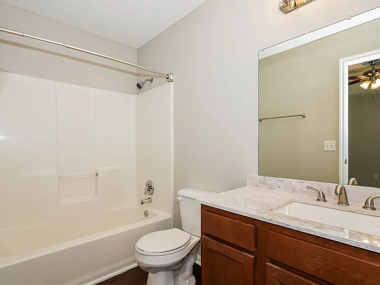 408 Dellwood Dr — Photo 12