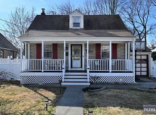 168 Palsa Ave, Elmwood Park, NJ 07407