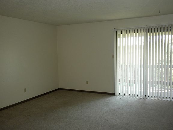 4th image of 100 N Keene St APT 4