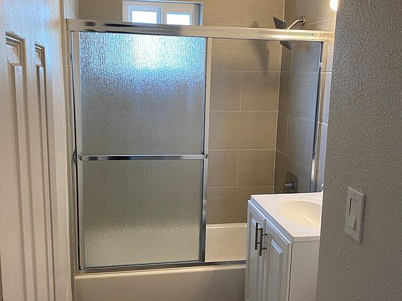 5th image of 8415 Tokay Ave