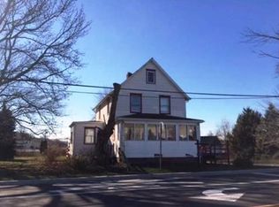 72 Station Rd, Cranbury, NJ 08512