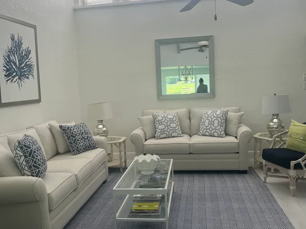 5909 43rd St W, Bradenton, FL 34210