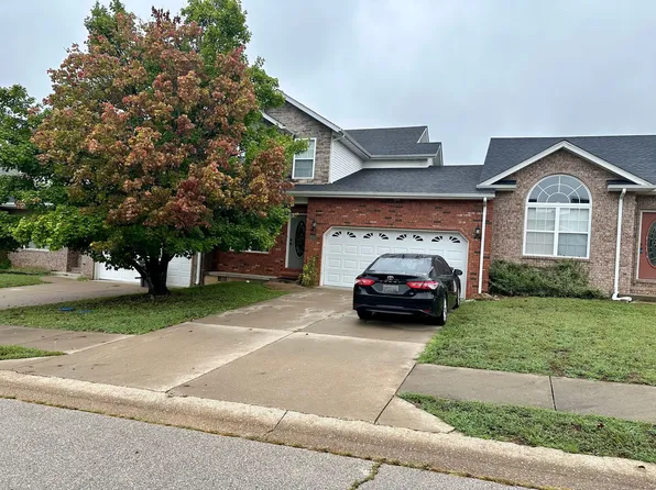 301 Carmel Valley Way, Saint Robert, MO 65584